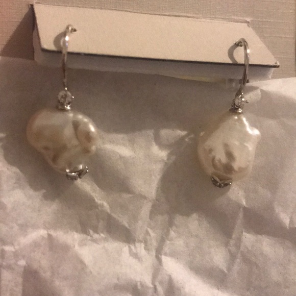 BRAND NEW Nadri Freshwater Pearl Earrings - Picture 3 of 3